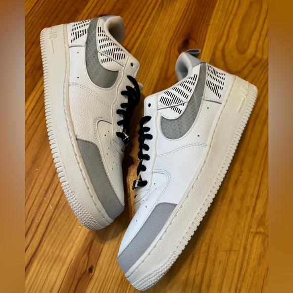 Nike Air Force 1 Low Mens Size 11.5 White Gray Athletic Leather Shoes Sneakers - Picture 10 of 13